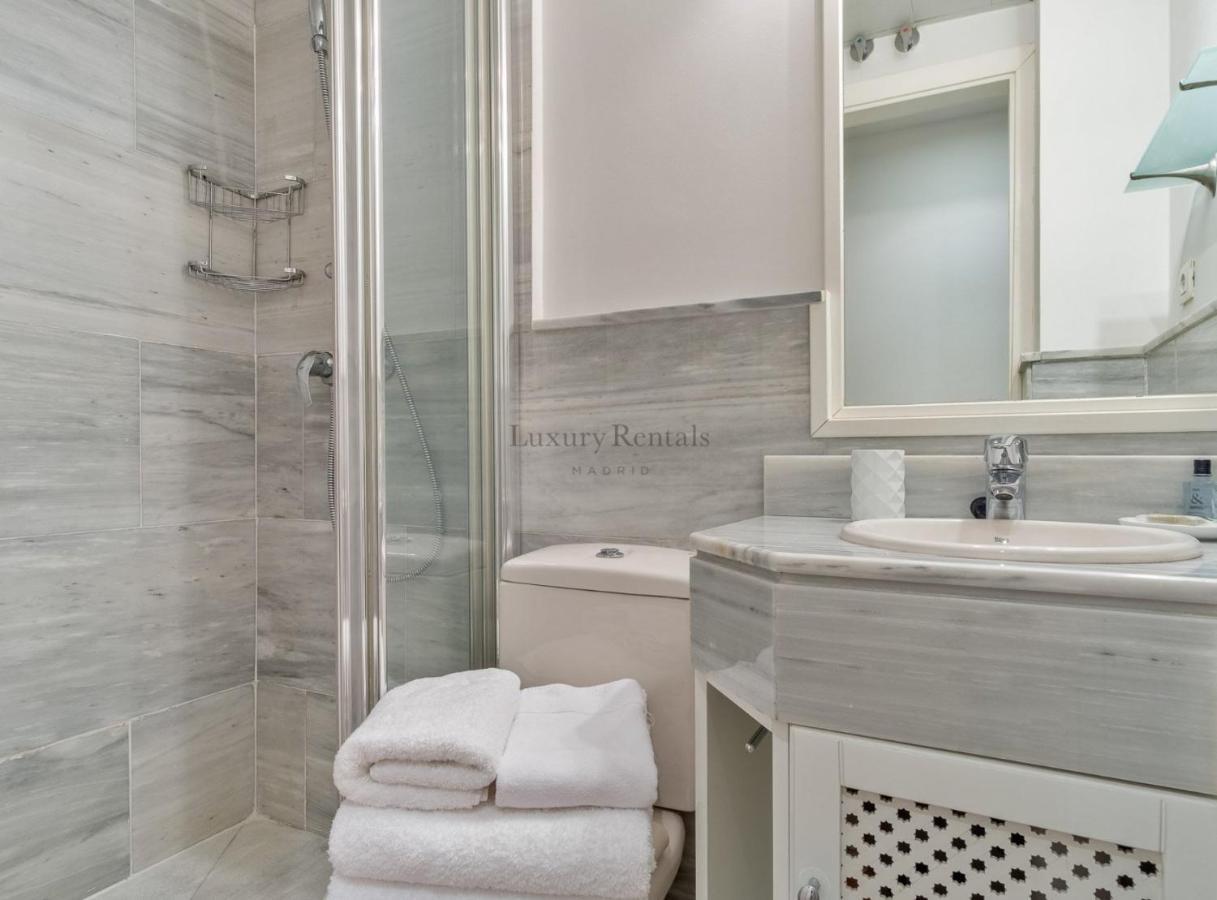 Charming 2-Bedroom Apartment In Retiro Perfect Madrid Location Luaran gambar